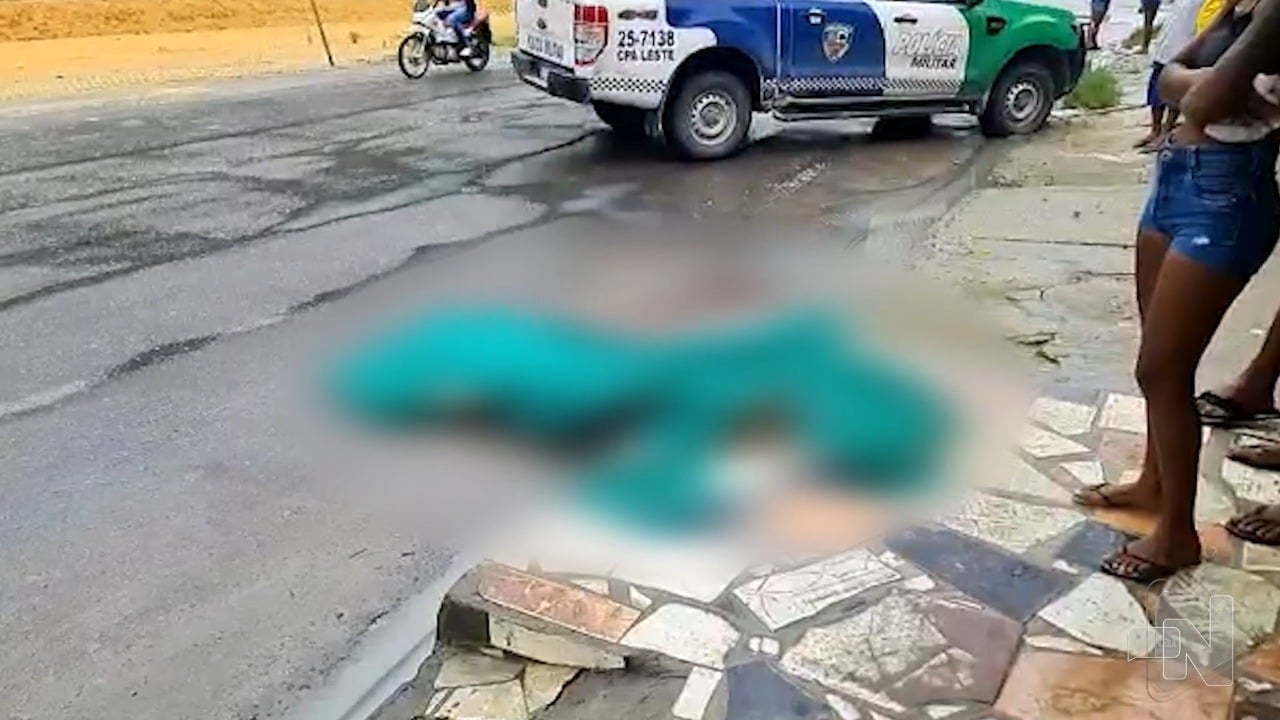 Morador de rua morre após ter cabeça esmagada por caminhão em Manaus