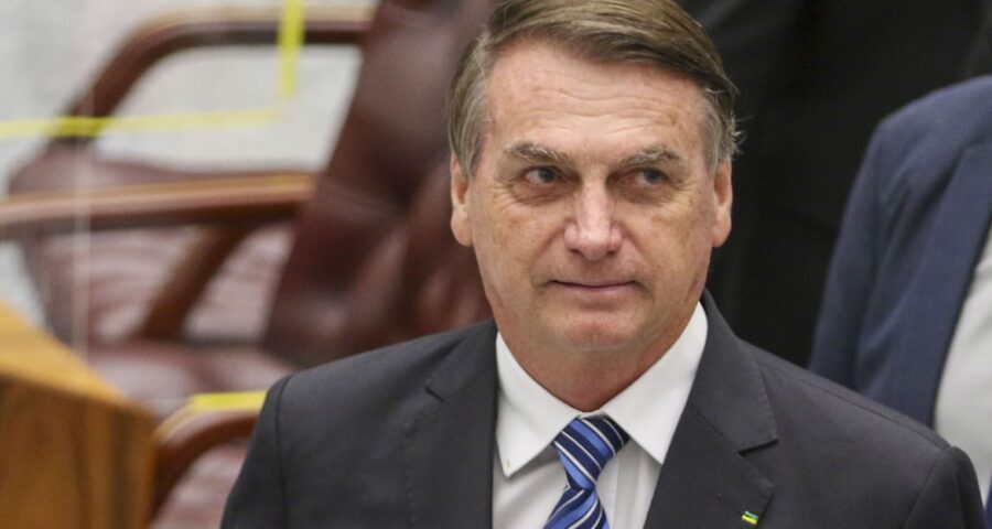 O Tribunal Superior Eleitoral (TSE) julga nesta quinta-feira (22) se o ex-presidente Jair Bolsonaro vai ficar inelegível por oito anos - Foto: Fábio Rodrigues Pozzebom/Agência Brasil