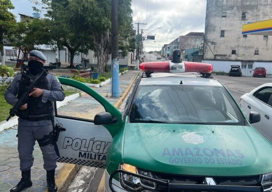 Jovem foi flagrado pela PM pilotando moto sem placa - Foto: Divulgação/PMAM