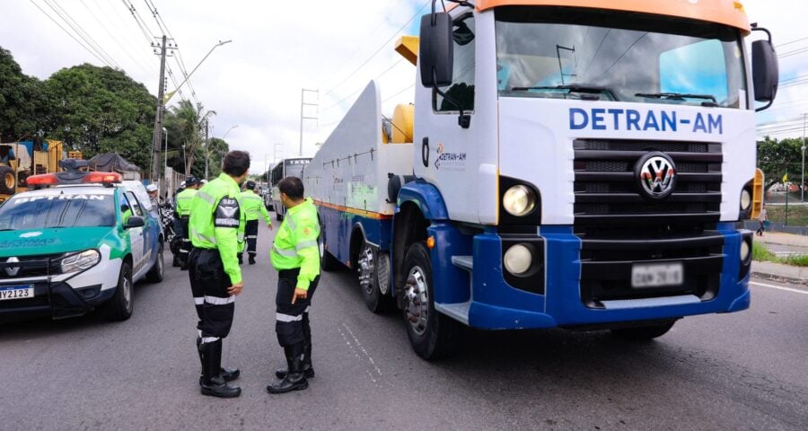 Operação Carga Pesada ocorreu na av. Autaz Mirim, Zona Leste da cidade - Foto: João Viana/Semcom