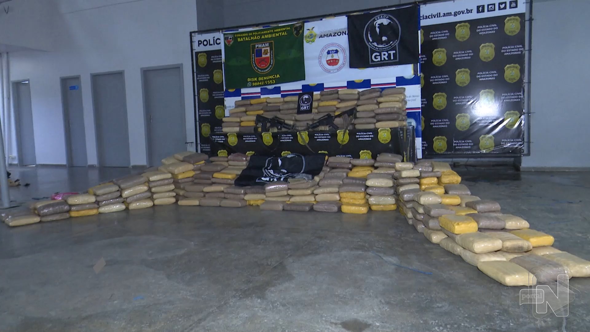 Polícia acha meia tonelada de droga enterrada no interior do Amazonas