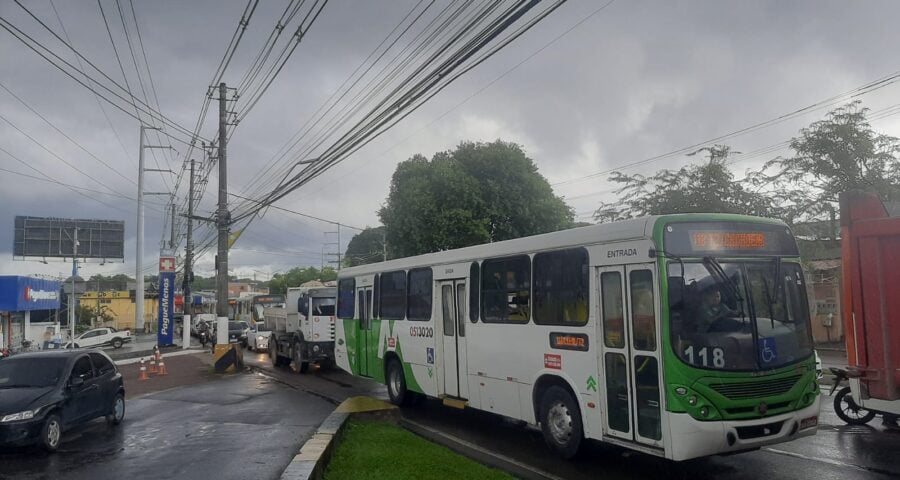 Trânsito é monitorado por agêntes do Detran-AM e IMMU - Foto: André Meirelles/Portal Norte