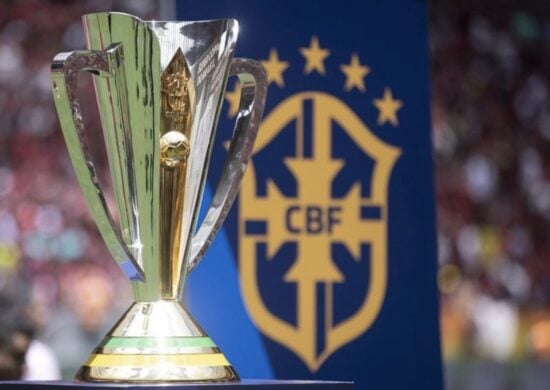 Troféu da Supercopa do Brasil - Foto: Reprodução/Instagram @cbf_futebol