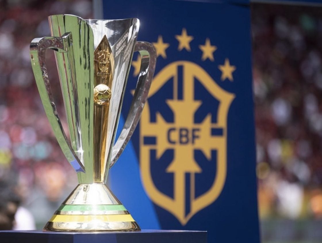 Troféu da Supercopa do Brasil - Foto: Reprodução/Instagram @cbf_futebol