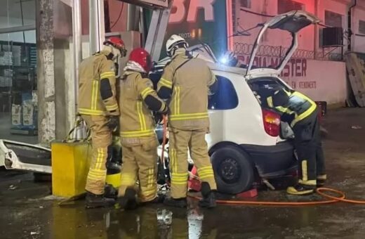 Condutor morre após colidir em bomba do posto de gasolina em Boa Vista - RR