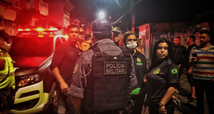 Carnaval No local também foram dadas orientações aos adolescentes que estavam na festa - Foto: Carlos Soares / SSP-AM