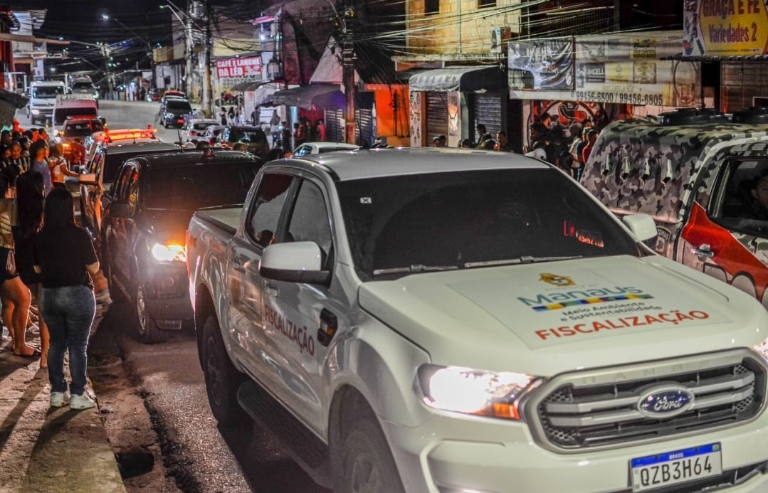 CIF encerra festa e interdita 2 bares nas Zonas Oeste e Leste de Manaus - Foto: Erlon Rodrigues/PC-AM e Lincoln Ferreira/Sejusc