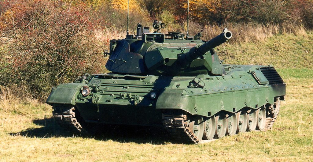 Usados na defesa da Alemanha Ocidental, os tanques Leopard 1A5 serão enviados para Guerra na Ucrâcnia - Foto: Divulgação/KMW (companhia Alemã)