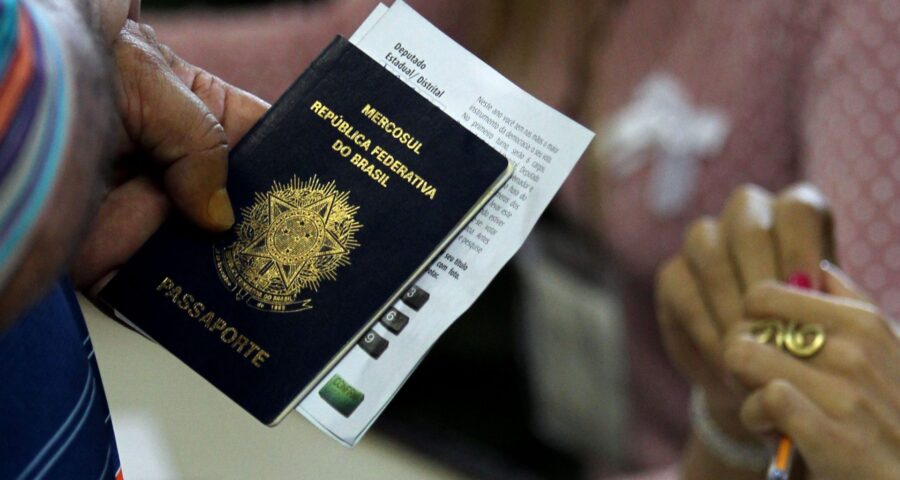 Passaporte é um documento de identificação no Brasil - Foto: Wilton Junior/Estadão Conteúdo