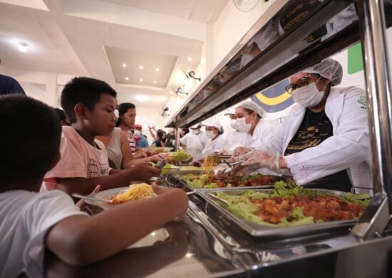 Restaurante popular Prato Cheio em Tefé no Amazonas - Foto: Jimmy Christian/Seas