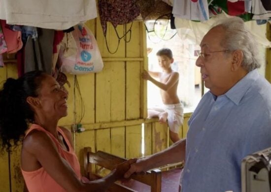 Amazonino Mendes sempre manteve relação próxima com admiradores - Foto: Reprodução/Instagram @amazoninomendes