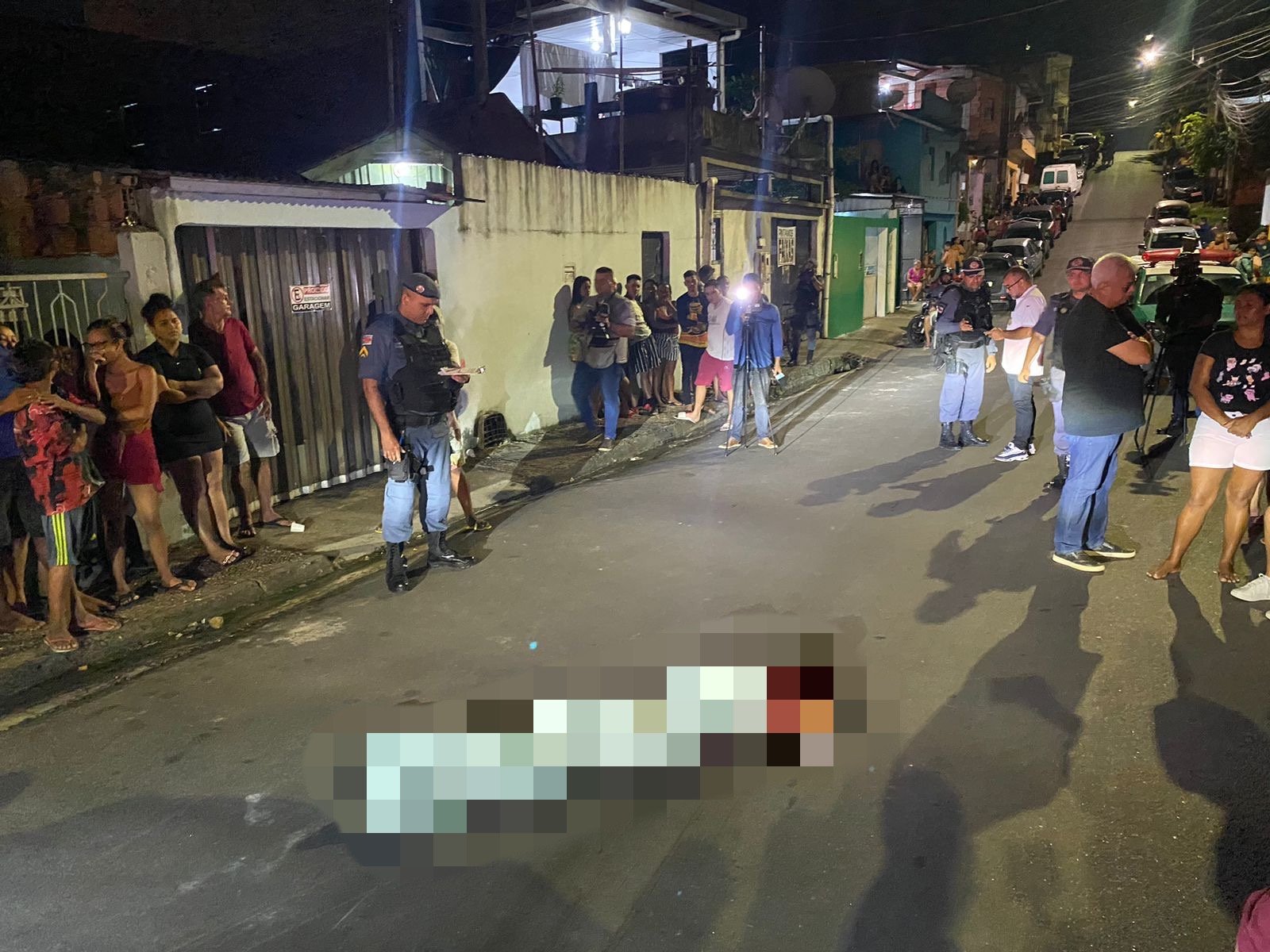 Homem é arrastado por carro e morto a tiros no Alvorada, em Manaus