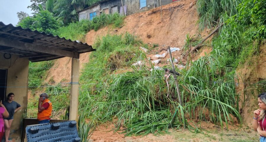 Até 15h15, chuva provocou 11 deslizamentos, principalmente em áreas da Zona Leste - Foto: Divulgação/Defesa Civil de Manaus