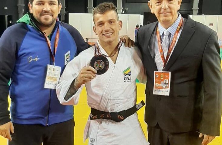 Com a conquista do judoca Daniel Cargnin, Brasil quebra jejum de dois anos sem medalhar na competição - Foto: Reprodução/Twitter @judocbj