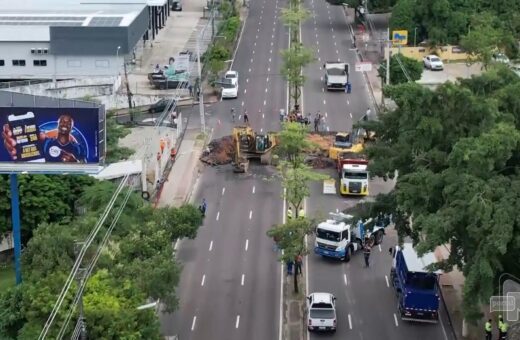 Avenida Djalma Batista é interditada para realização de obra de reparo