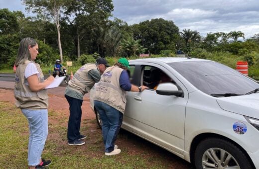 Fiscalização em Novo Airão ocorreu na sexta (24) e deve continnuar nos próximos dias - Foto: Roque Brito/Arsepam