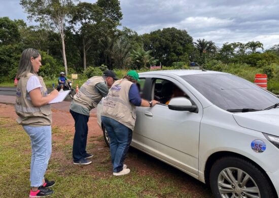 Fiscalização em Novo Airão ocorreu na sexta (24) e deve continnuar nos próximos dias - Foto: Roque Brito/Arsepam