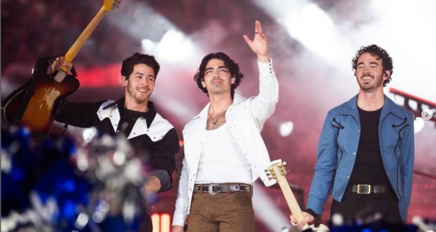 Jonas Brothers anunciam projeto inédito com álbum e confirmam turnê