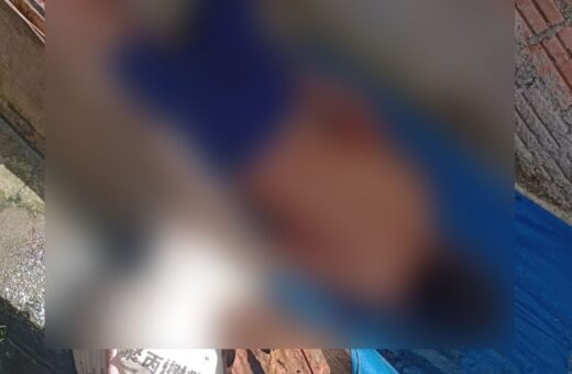 Jovem tentou fugir dos suspeitos, mas foi alcançado e morto - Foto: Reprodução/WhatsApp