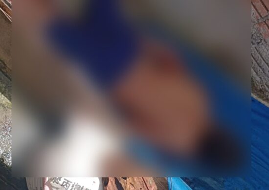 Jovem tentou fugir dos suspeitos, mas foi alcançado e morto - Foto: Reprodução/WhatsApp