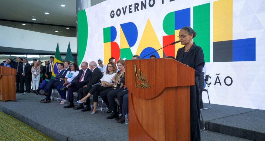 Marina Silva vai conceder entrevista amanhã sobre a reunião com John Kerry - Foto: Reprodução/Redes sociais/Twitter Marina Silva