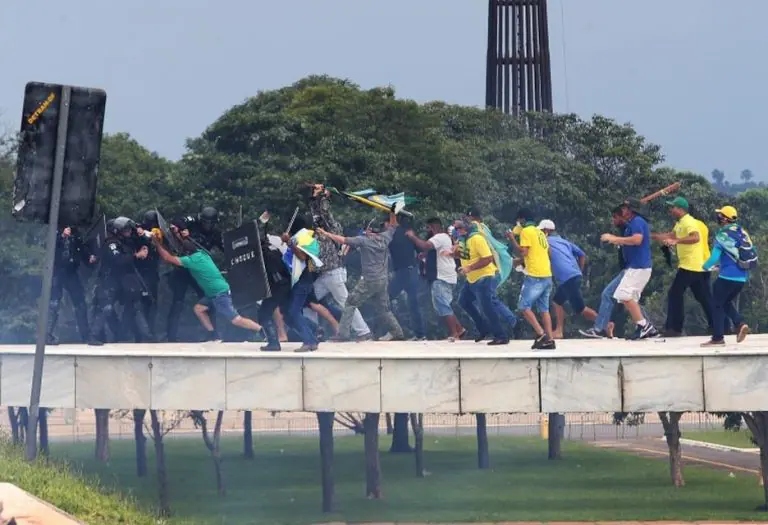 Medida da AGU de inabilidade de empresas financiadoras dos ataques em Brasília é avaliada - Foto: Wilton Júnior/Estadão