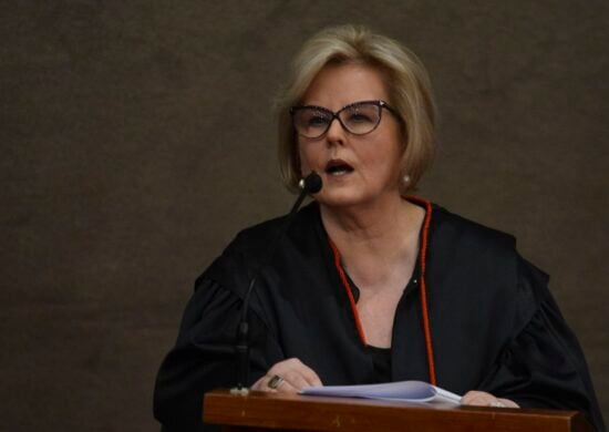 A ministra Rosa Weber, criticou a falta de mulheres no STF no dia em que Zanin é indicado para ocupar o cargo -Foto: Valter Campanato/Agência Brasil