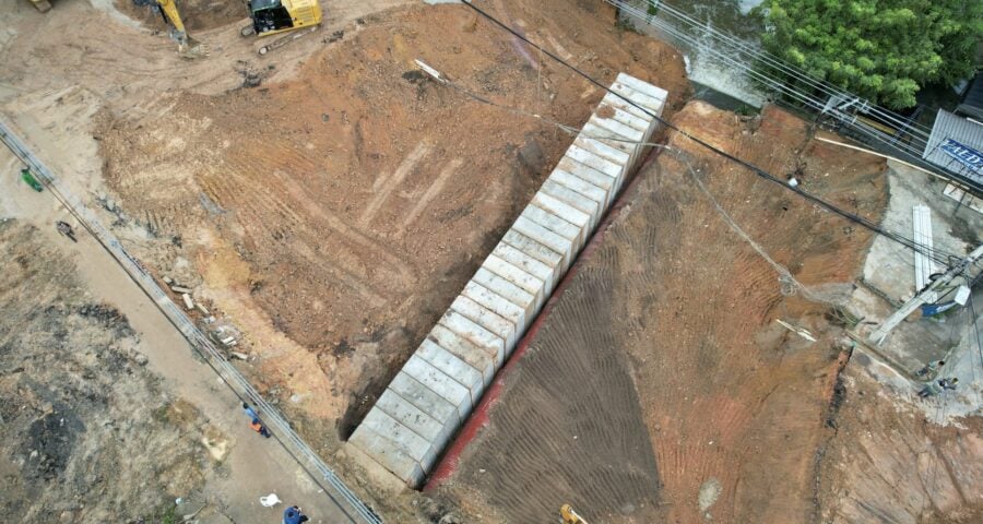 Obras na avenida Djalma Batista avançam - Foto: Divulgação/Seminf