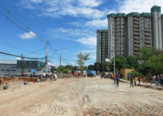 Obras na Djalma Batista chegaram a 80% nesta quarta - Foto: Clóvis Miranda/Semcom