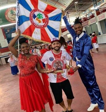 Em meio a polêmicas com a ex, surfista será homeneageado por escola de samba do carnaval carioca - Foto: Instagram/reprodução