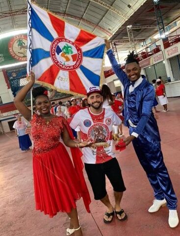 Em meio a polêmicas com a ex, surfista será homeneageado por escola de samba do carnaval carioca - Foto: Instagram/reprodução