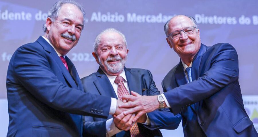 Solenidade de posse de Mercadante contou com a presença do presidente Lula e de ministros - Foto: Ricardo Stuckert/Presidência da República