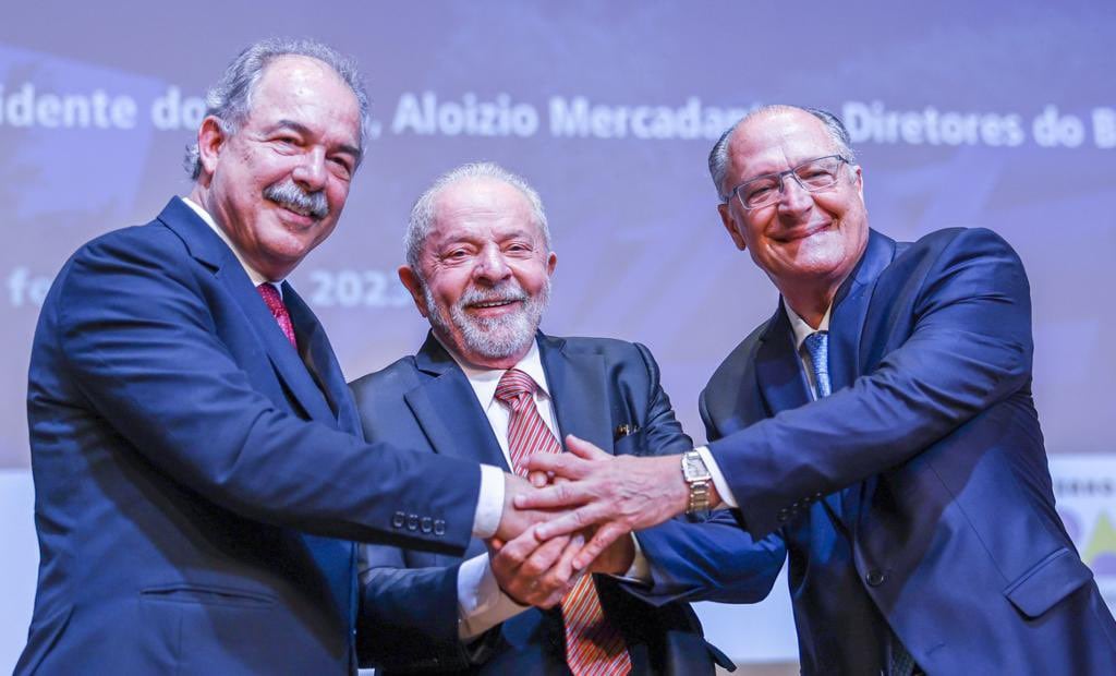 Solenidade de posse de Mercadante contou com a presença do presidente Lula e de ministros - Foto: Ricardo Stuckert/Presidência da República