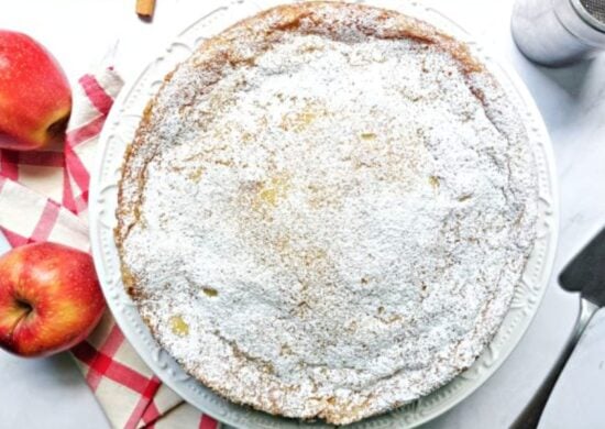 Torta de maçã simples - Foto: Reprodução/Receitaria