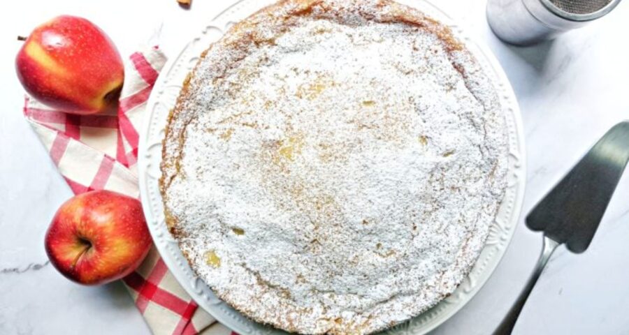 Torta de maçã simples - Foto: Reprodução/Receitaria