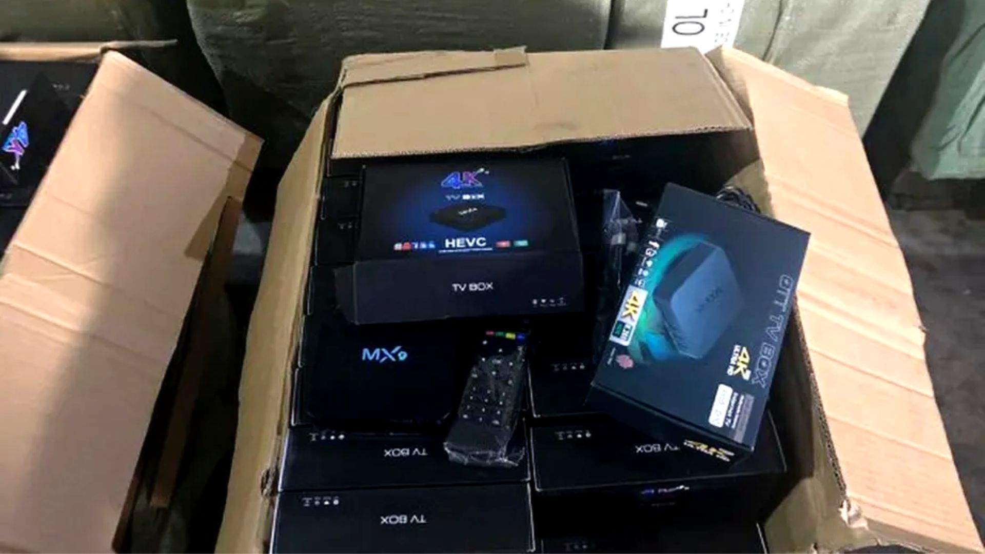 Aparelhos de TV Box apreendidos durante operação da Anatel - Foto: Divulgação/Anatel
