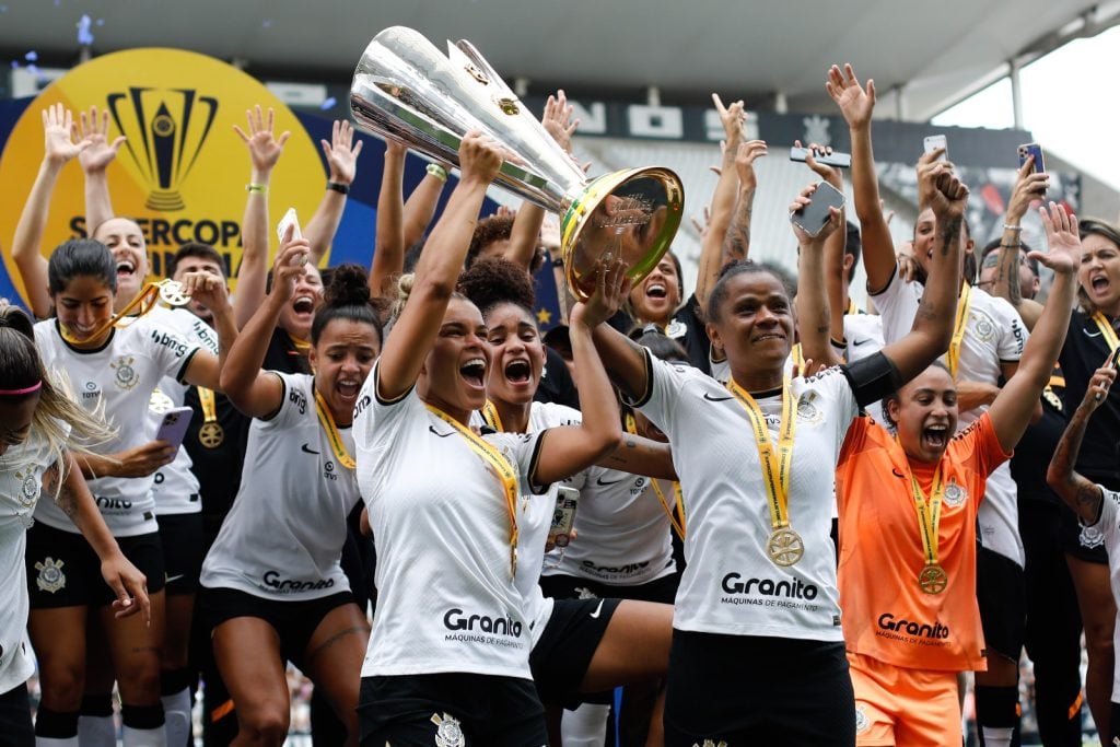 Meninas fo timão venceram de 4 a 1 o time do Mengão - Foto: Divulgação/Agência Corinthians