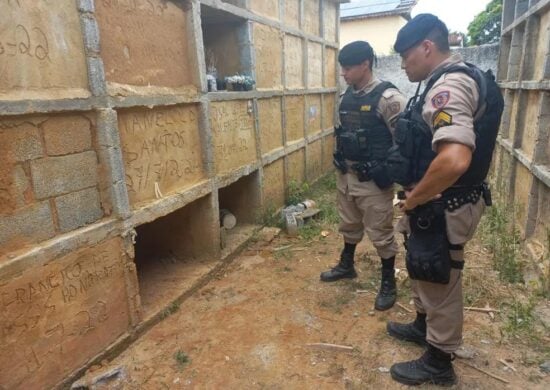 mulher-foi-enterrada-viva-A-mulher-enterrada-viva-foi-encontrada-e- uma-gaveta-no-Visconde-do-Rio-Branco-Foto-Polícia-Militar-Divulgação