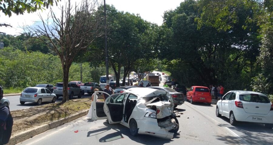 Acidentes seguidos foram registrados por volta das 13h - Foto: Divulgação/IMMU