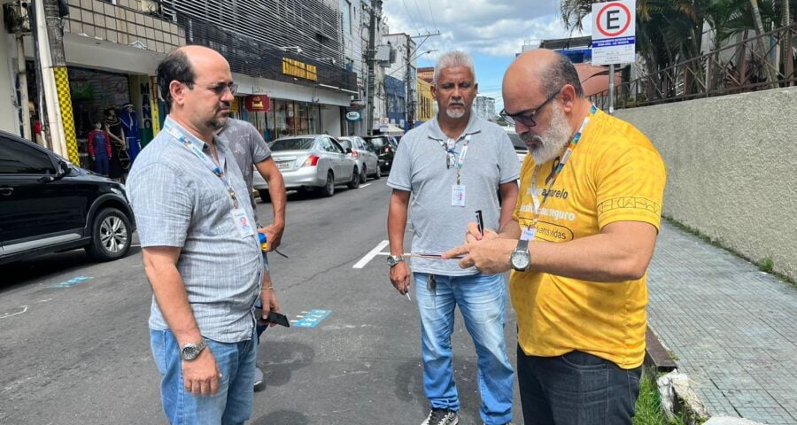 Ageman-e-IMMU-fiscalizam-uso-irregular-de-vagas-do-Zona-Azul-no-Centro-de-Manaus