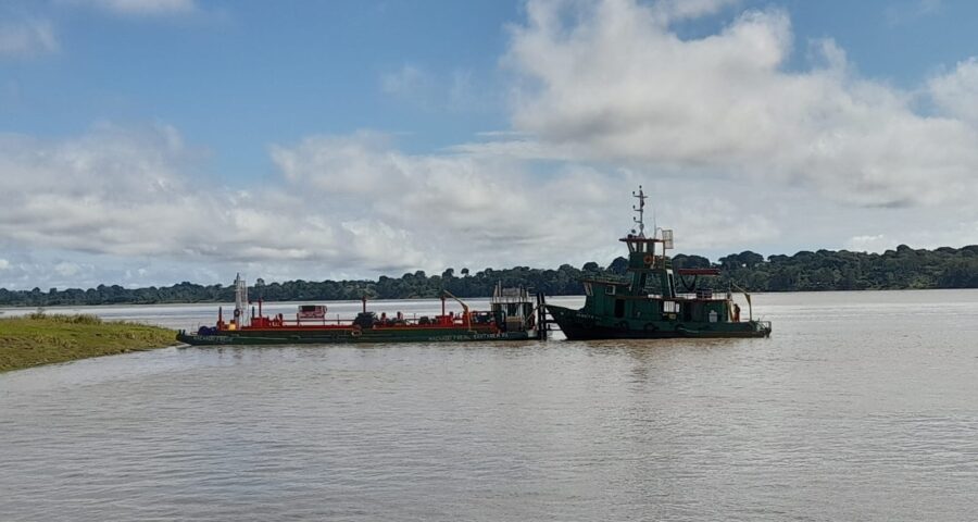 Balsa com 150 mil litros de óleo diesel é apreendida em Coari-AM