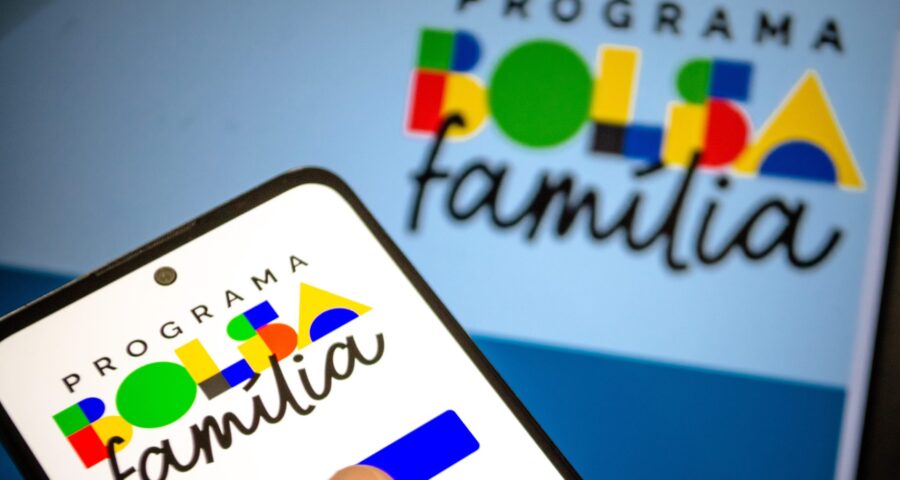 Aplicativo Bolsa Família já está disponível para download. E traz consulta de parcelas, situação do benefício e opção de desligamento voluntário - Foto: Luis Lima/ FotoArena/ Estadão Conteúdo