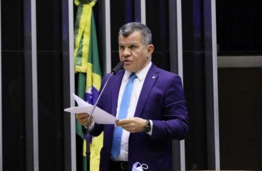 Bosco Saraiva durante discurso em Brasília em 2022 - Foto: Divulgação/ Congresso Nacional