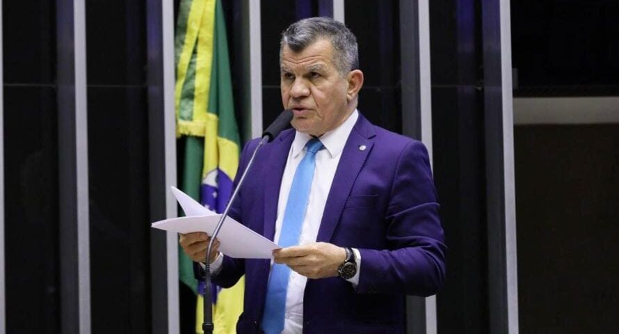 Bosco Saraiva durante discurso em Brasília em 2022 - Foto: Divulgação/ Congresso Nacional