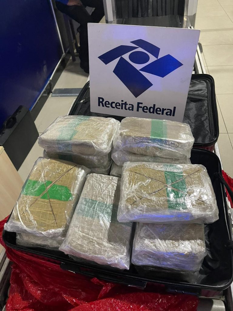 Apreensão de drogas no Aeroporto Internacional de Manaus - Foto: Divulgação/Receita Federal