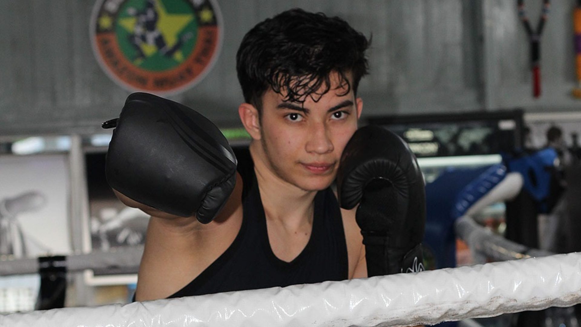 Jovem supera depressão, vira campeão de muay thai, estreia no boxe em Manaus - Foto: Divulgação/Leandro Tapajós/Black River