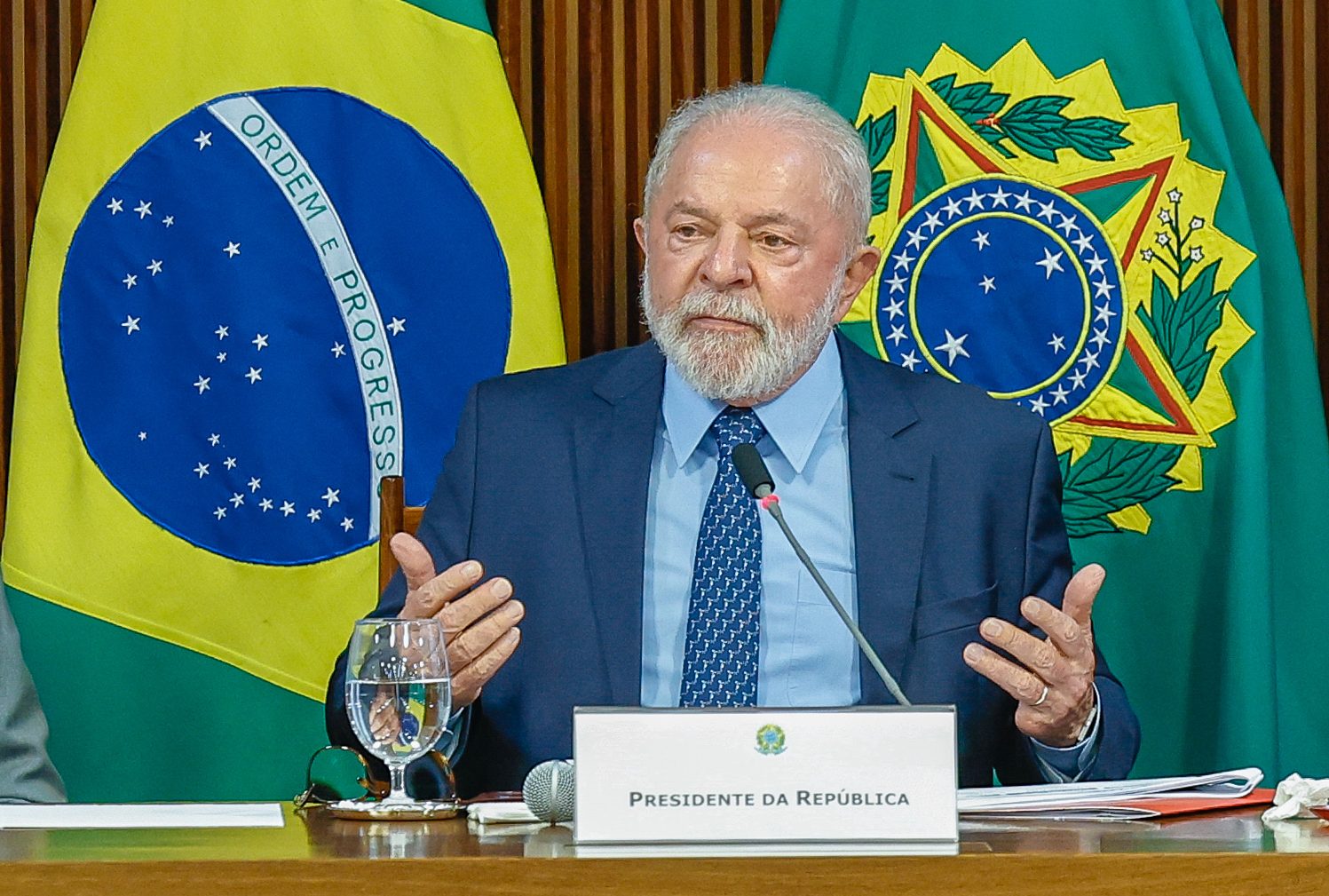 Presidente Lula em reunião com ministros nesta segunda-feira (3) - Foto: Divulgação/Palácio do Planalto