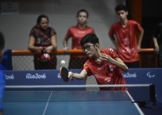 Campeonato de tênis de mesa ocorre até domingo, na Vila Olimpica - Foto: Mauro Neto/Faar