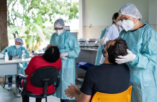 Teste rápido SWAB Nasal para detecção de Covid-19 - Fotos Myke Sena MS