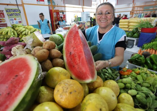 feira-do-japiim-recebe-novas-maquinas-para-trabalhadores-foto-Clóvis-Miranda-Semcom